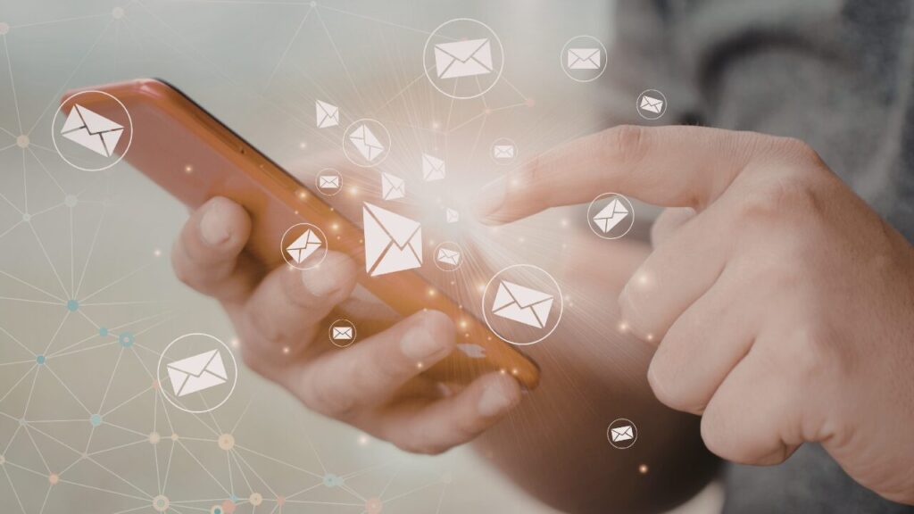 Sending messages on smartphone